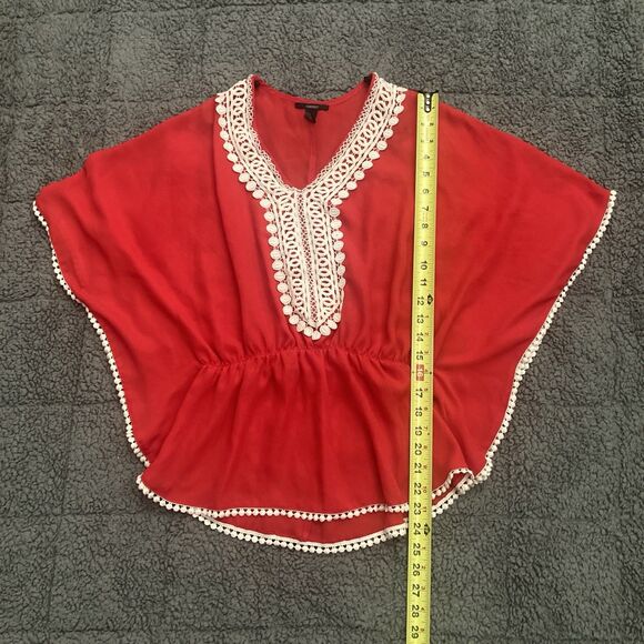 Forever 21 Poncho Top MEDIUM Crochet Pom Pom Dolman Boho Festival Resort - Picture 5 of 8